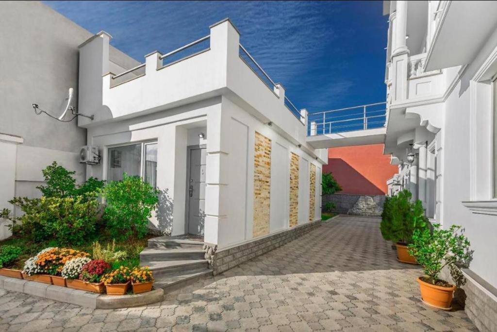 Hotel White House Tbilisi Exterior foto